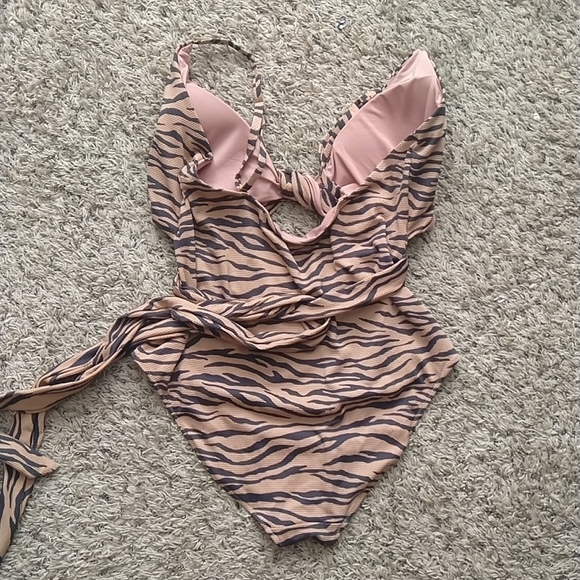 Aerie Pique Animal Print Wrap One Piece Swimsuit sz XXL - Picture 7 of 9